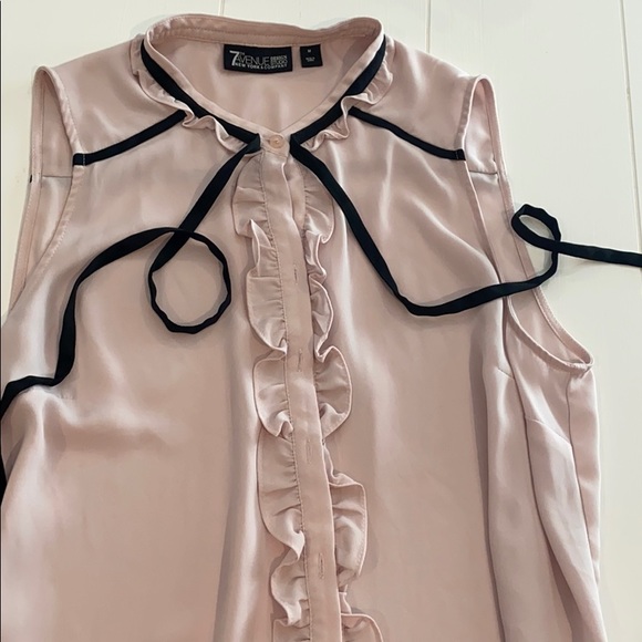 New York and company tank top - Picture 2 of 7